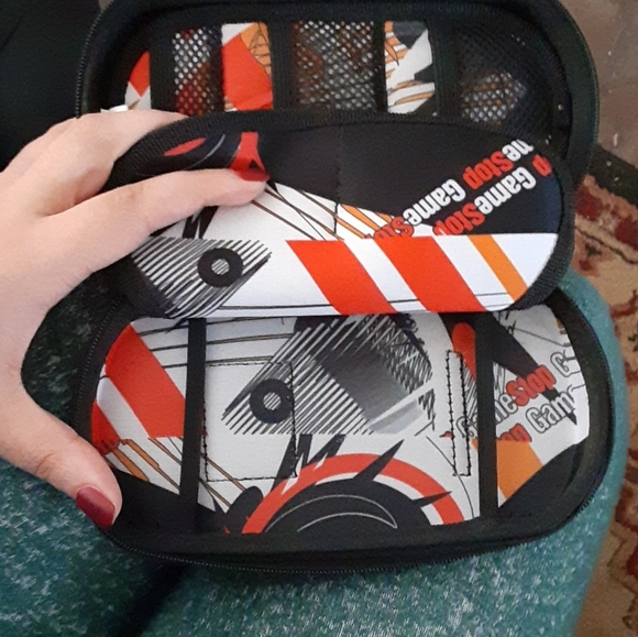 Game case - Picture 4 of 4